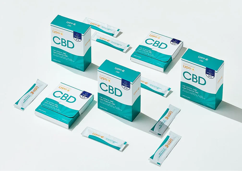 Lypo-C CBDの27包箱と11包箱が並んでいる写真